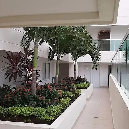 Edificio Ch1 A Unos Pasos De La Playa * Cartagena